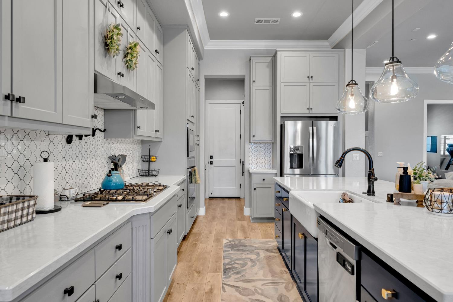 2180 Antinori Way, Manteca, CA 95337