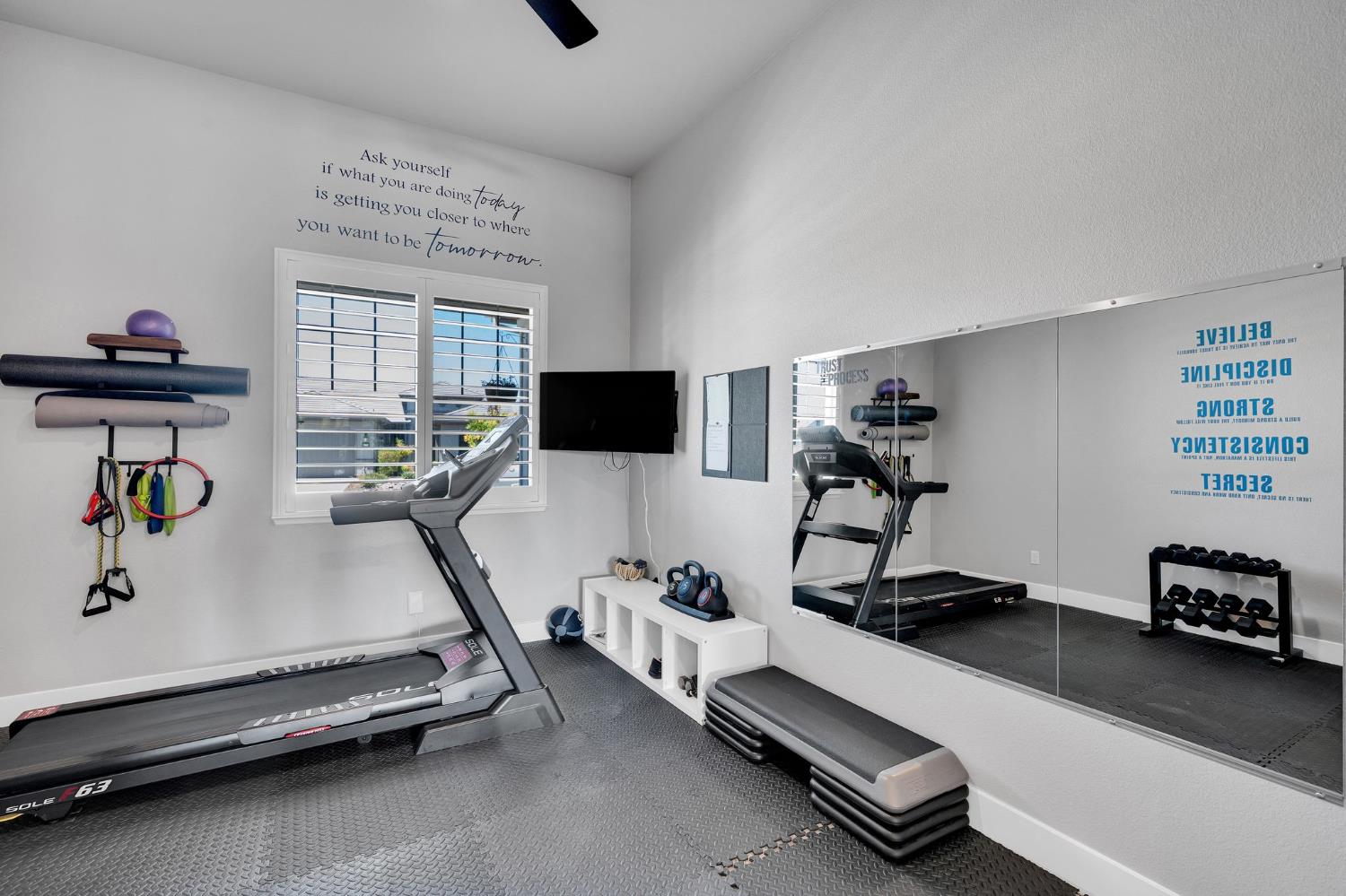 2180 Antinori Way, Manteca, CA 95337
