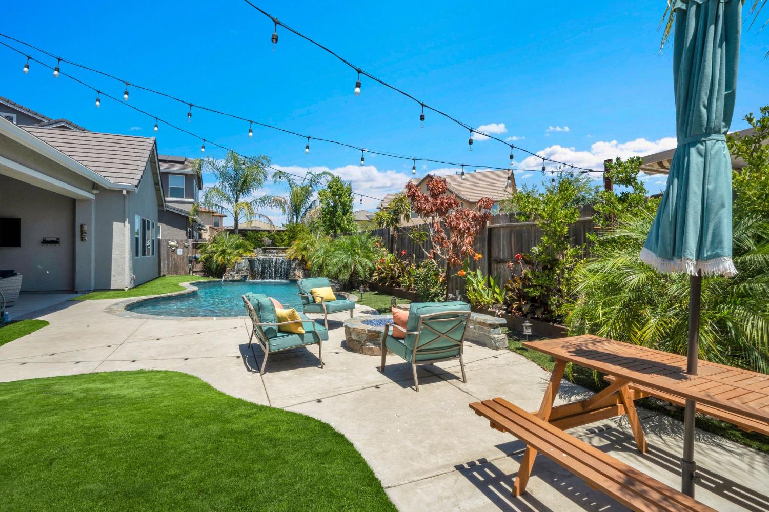 2180 Antinori Way, Manteca, CA 95337