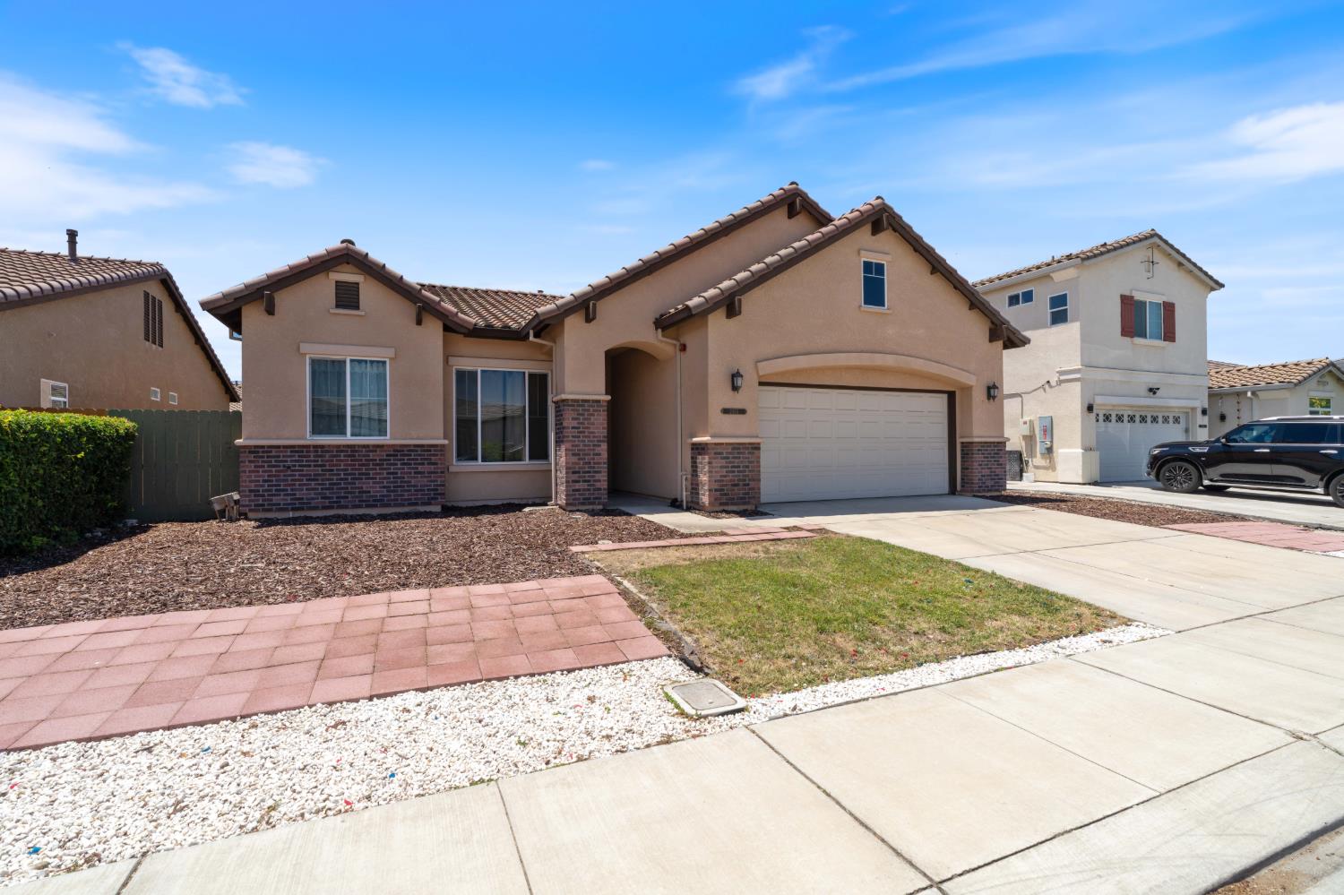 2095 Macedo St, Manteca, CA 95337
