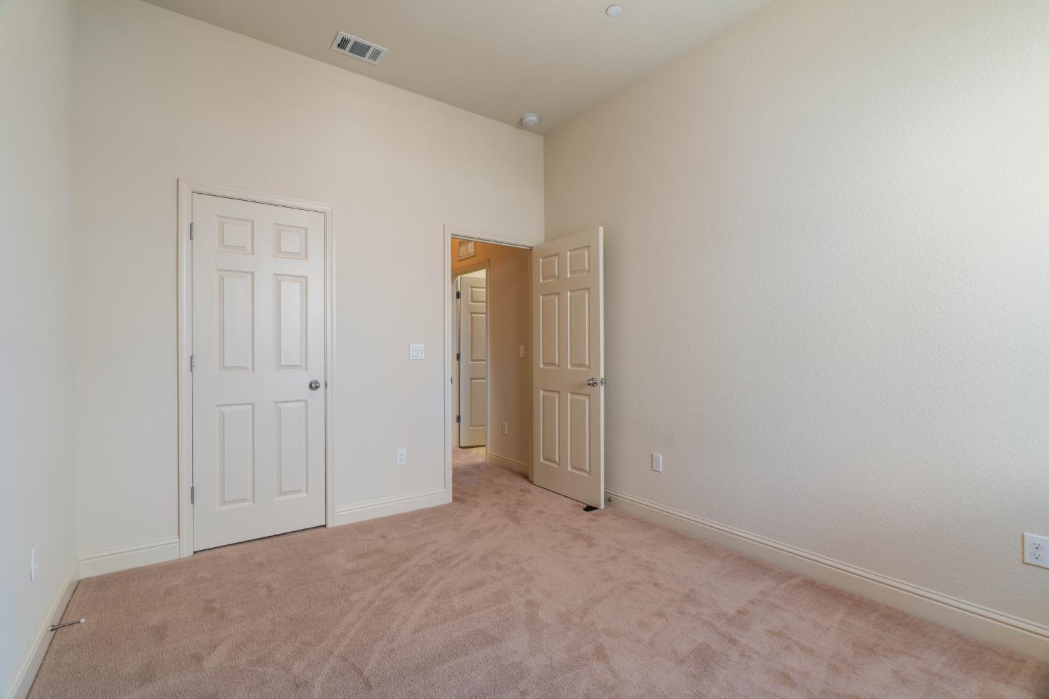 2095 Macedo St, Manteca, CA 95337
