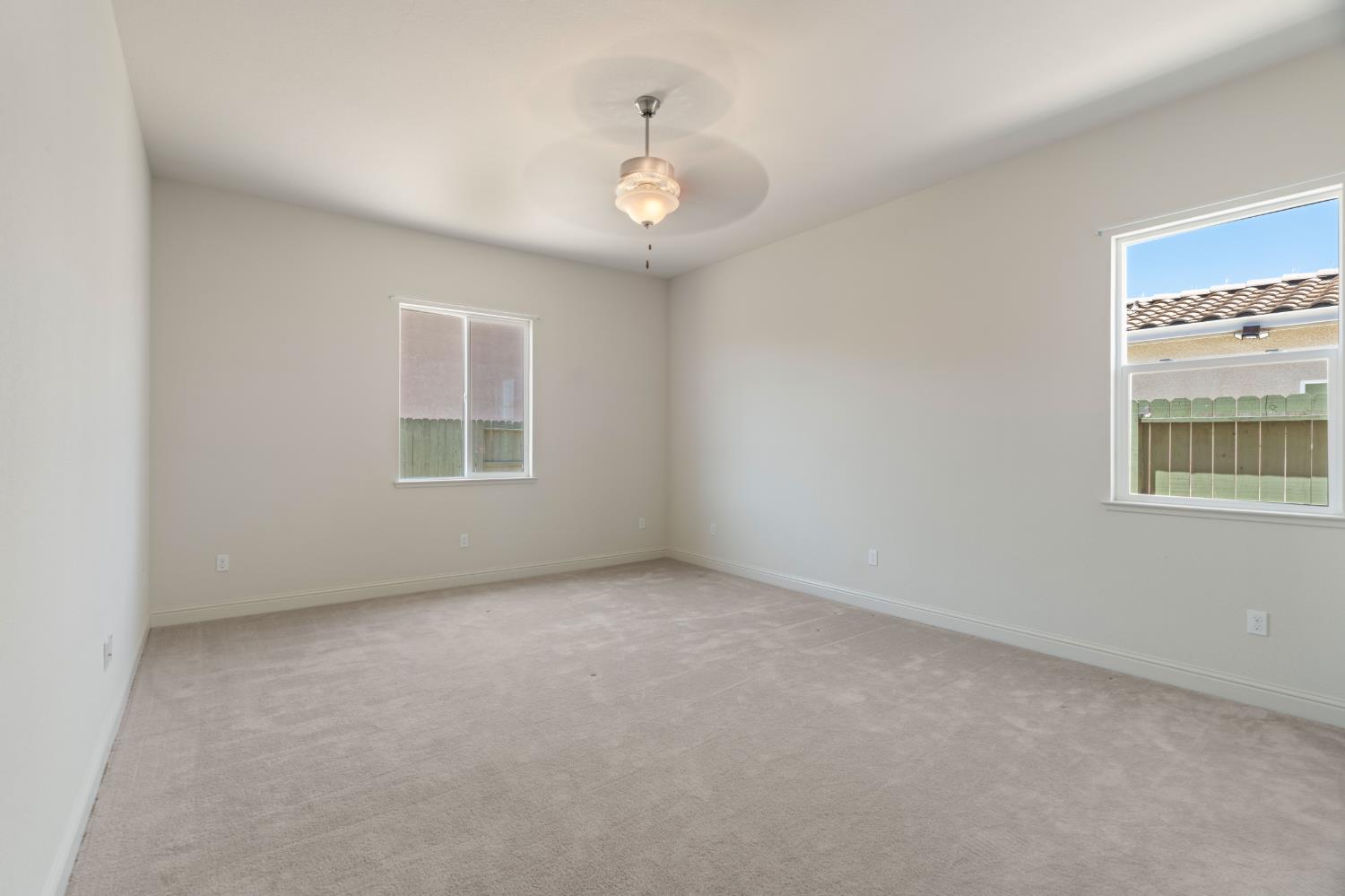 2095 Macedo St, Manteca, CA 95337