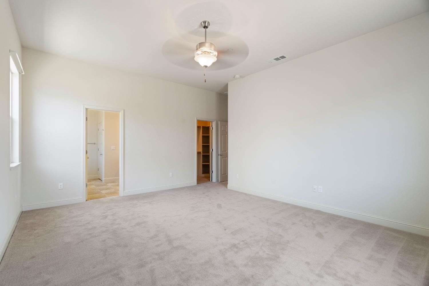 2095 Macedo St, Manteca, CA 95337
