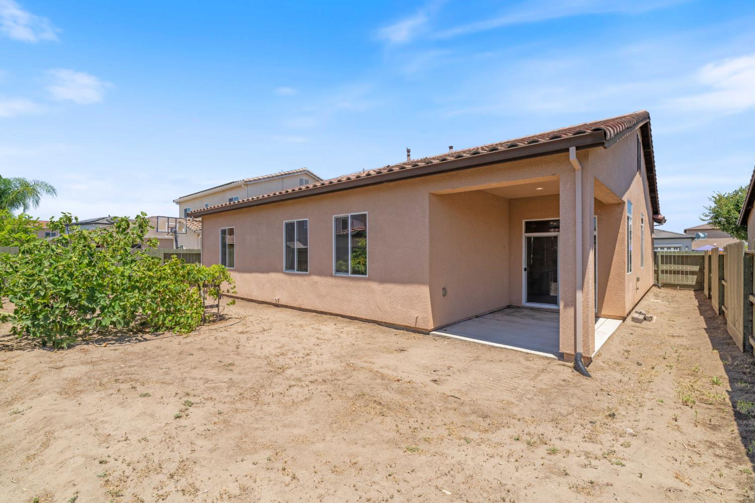2095 Macedo St, Manteca, CA 95337