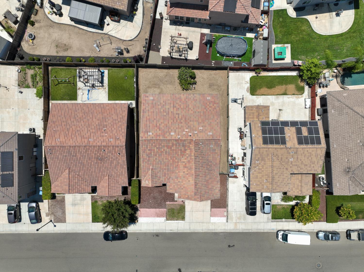2095 Macedo St, Manteca, CA 95337