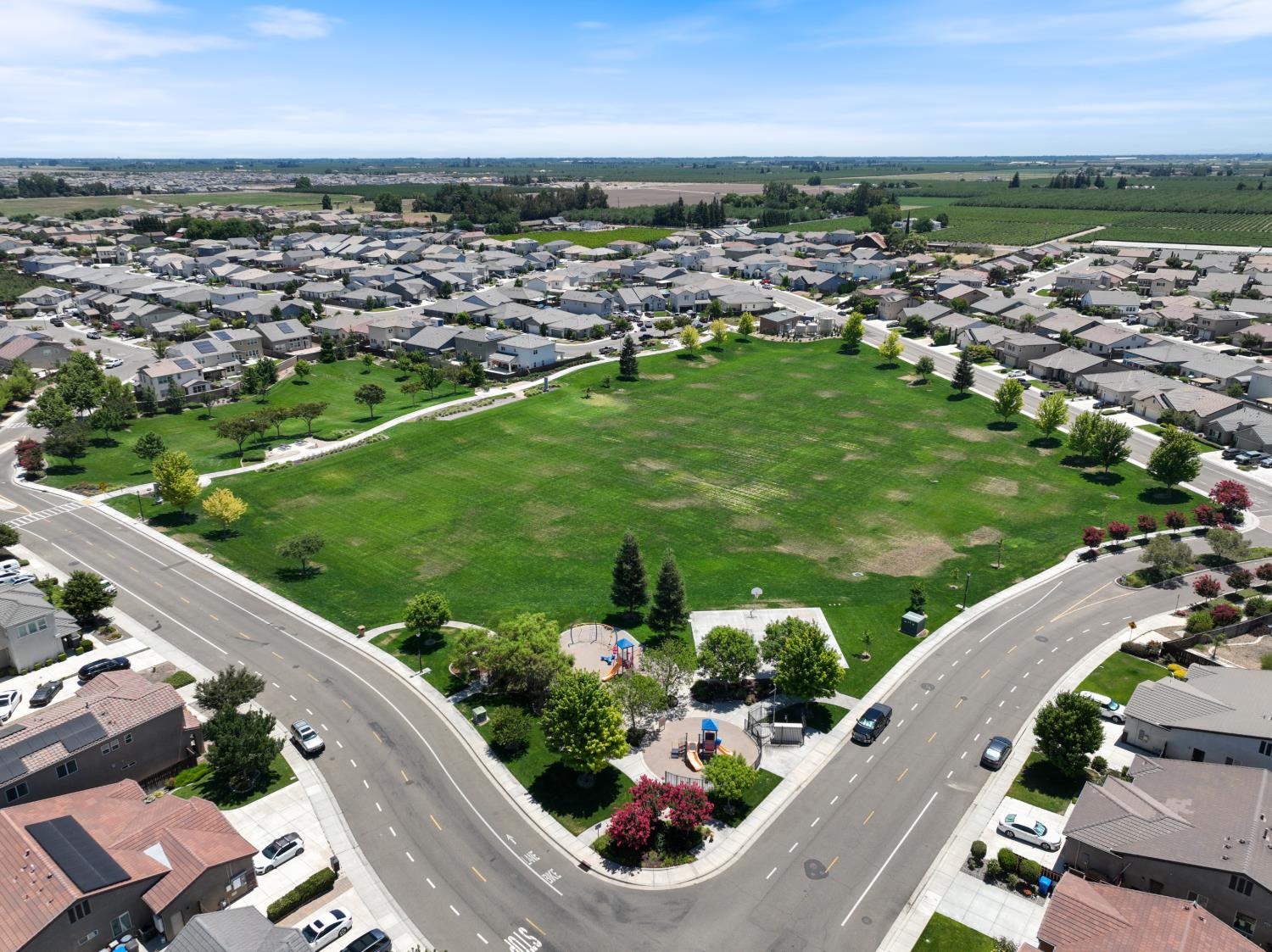 2095 Macedo St, Manteca, CA 95337