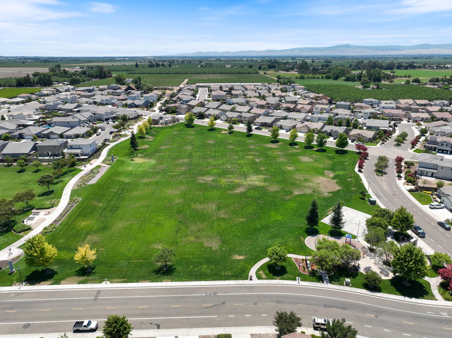 2095 Macedo St, Manteca, CA 95337
