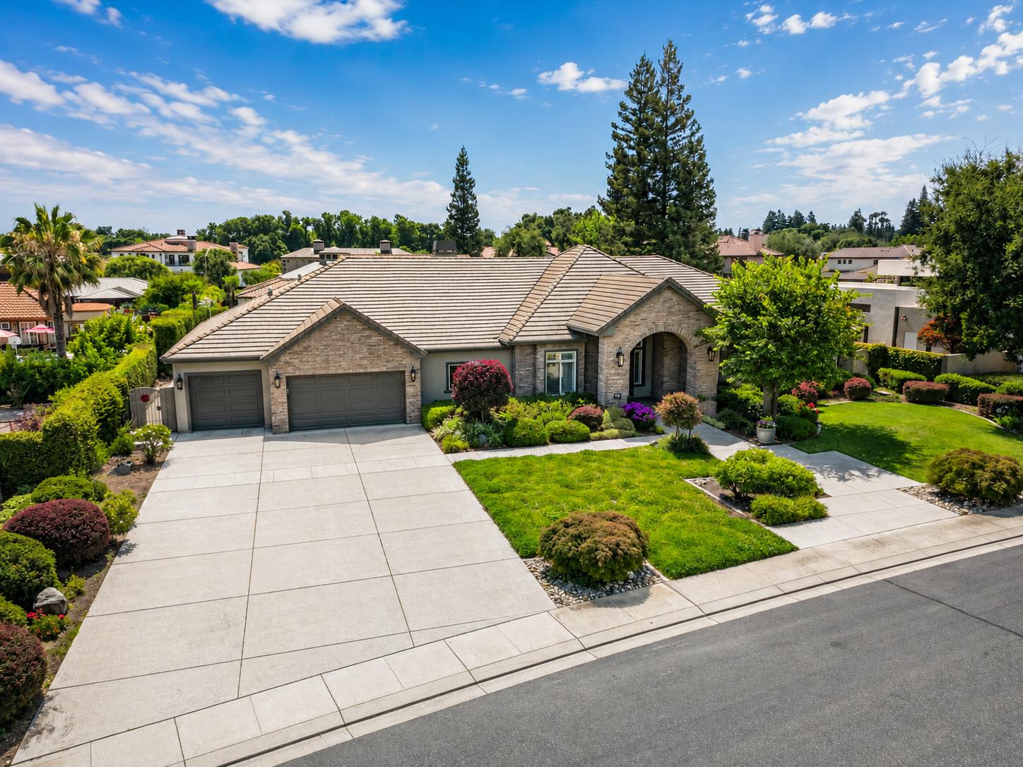 7416 River Nine Dr, Modesto, CA 95356