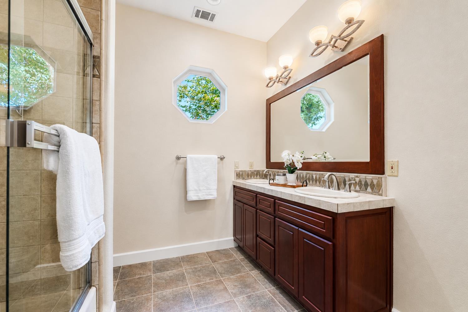 7416 River Nine Dr, Modesto, CA 95356