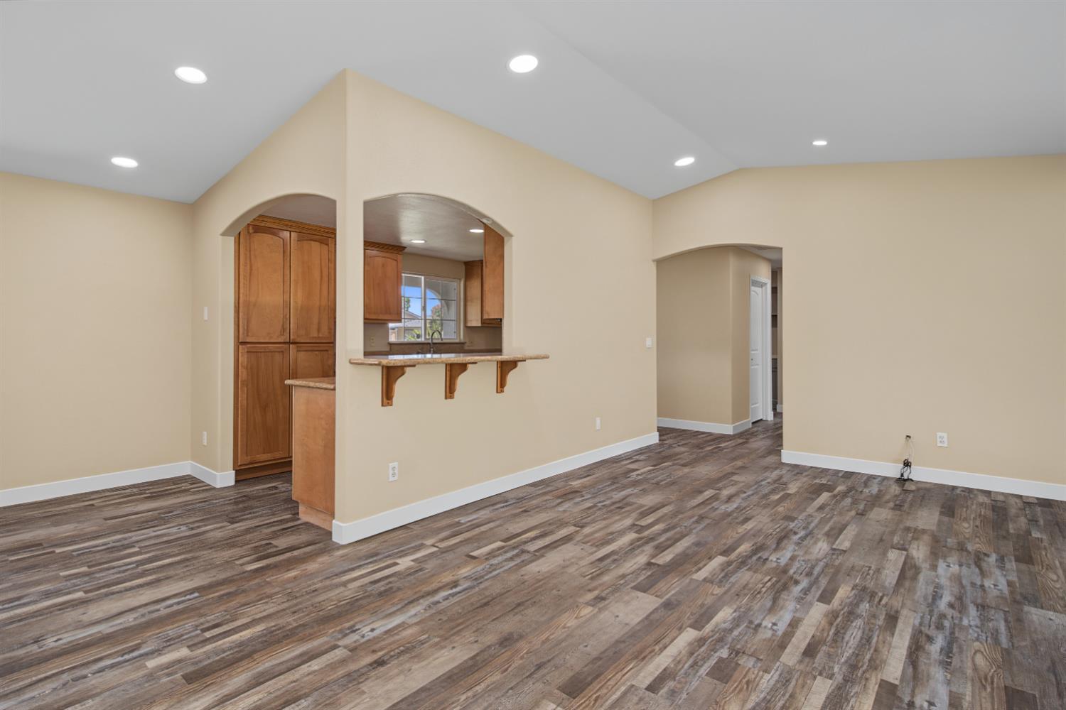 1988 Sherwood Pl, Manteca, CA 95336