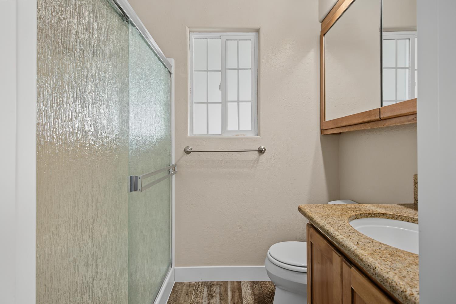 1988 Sherwood Pl, Manteca, CA 95336