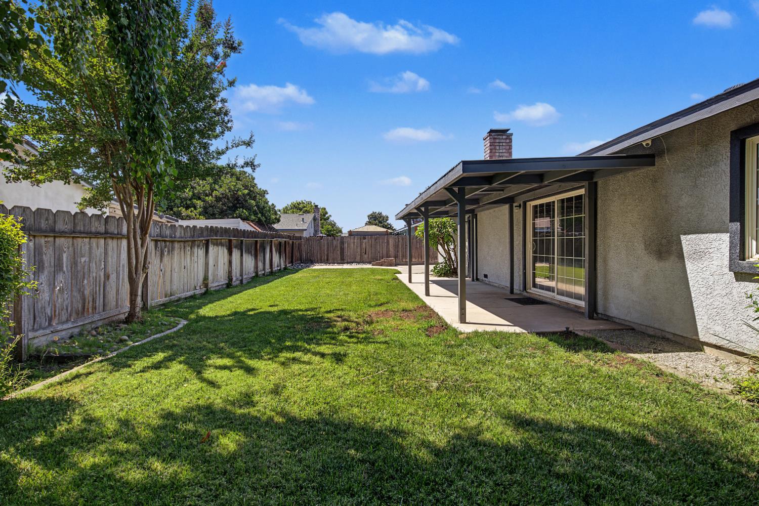 1988 Sherwood Pl, Manteca, CA 95336