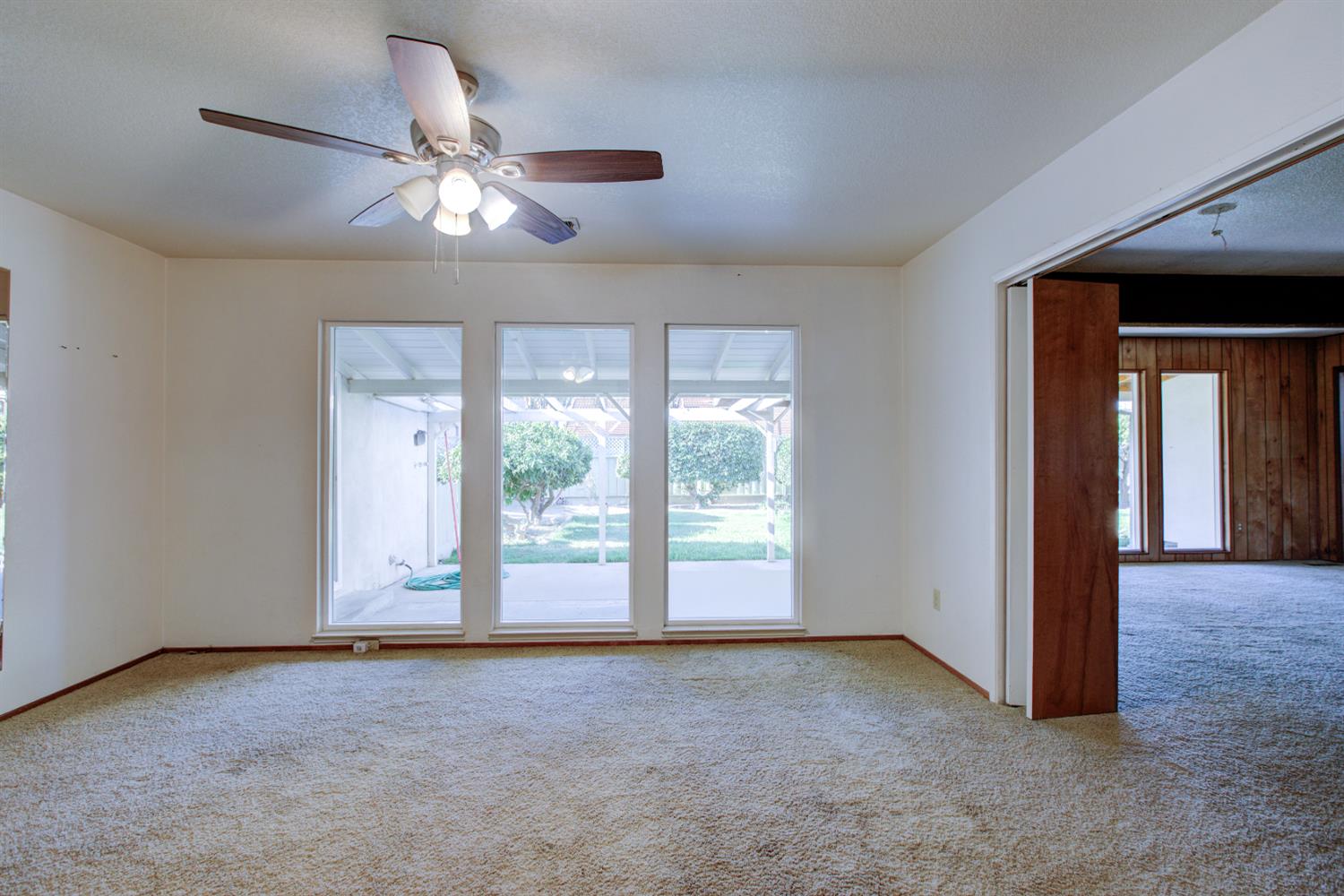 2212 Mauna Loa Dr, Ceres, CA 95307