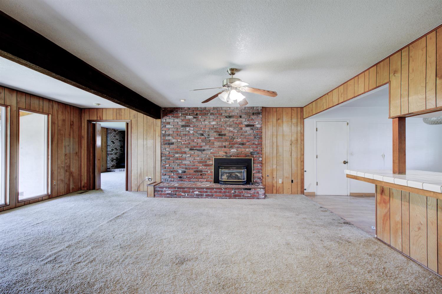 2212 Mauna Loa Dr, Ceres, CA 95307