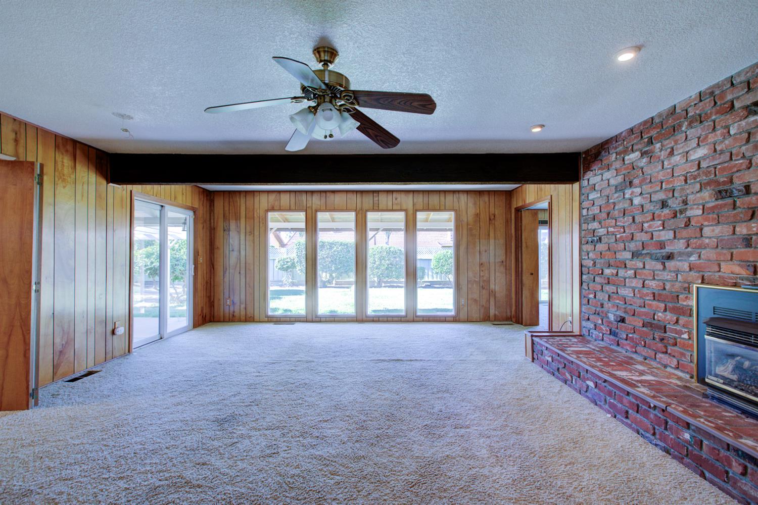 2212 Mauna Loa Dr, Ceres, CA 95307
