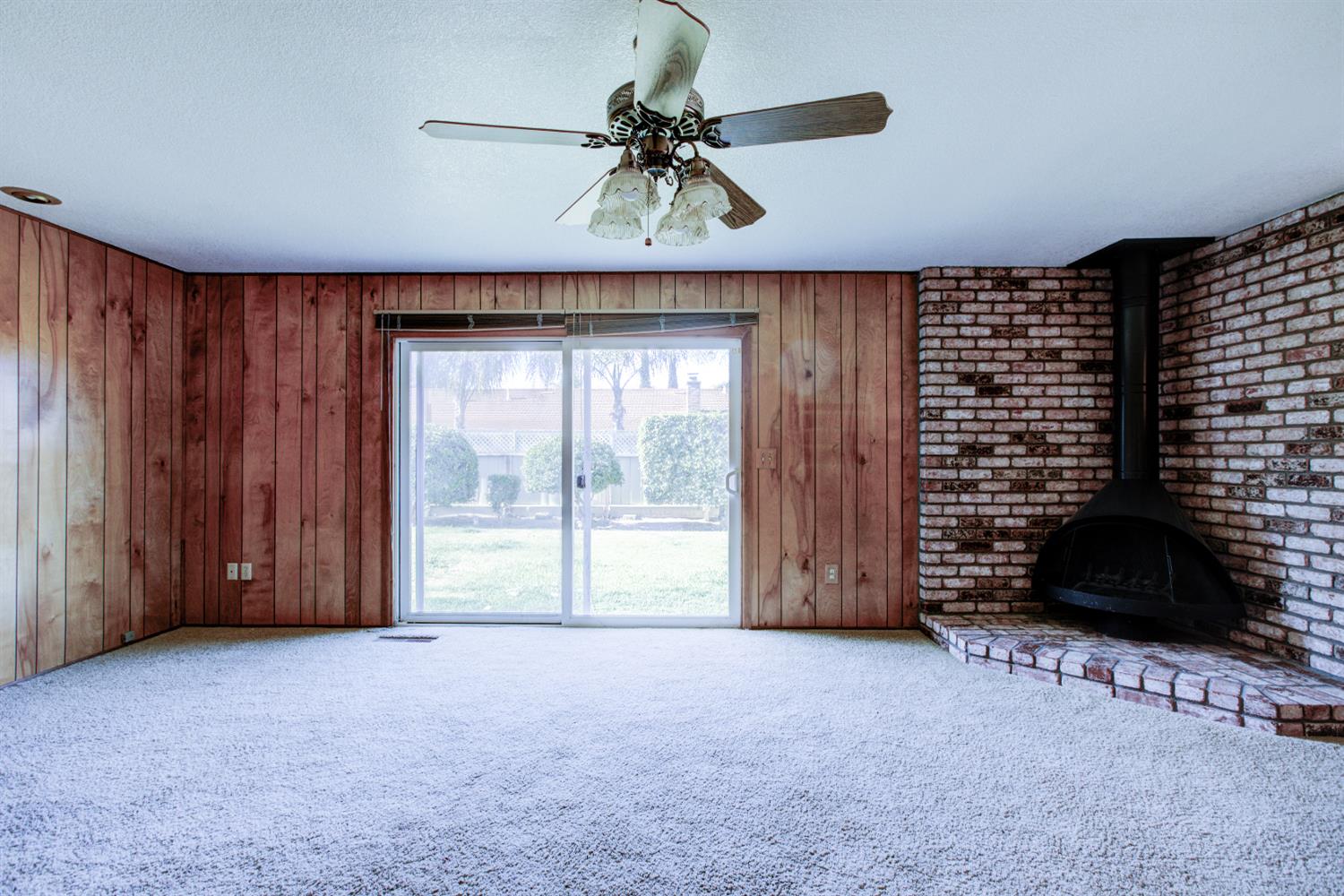 2212 Mauna Loa Dr, Ceres, CA 95307
