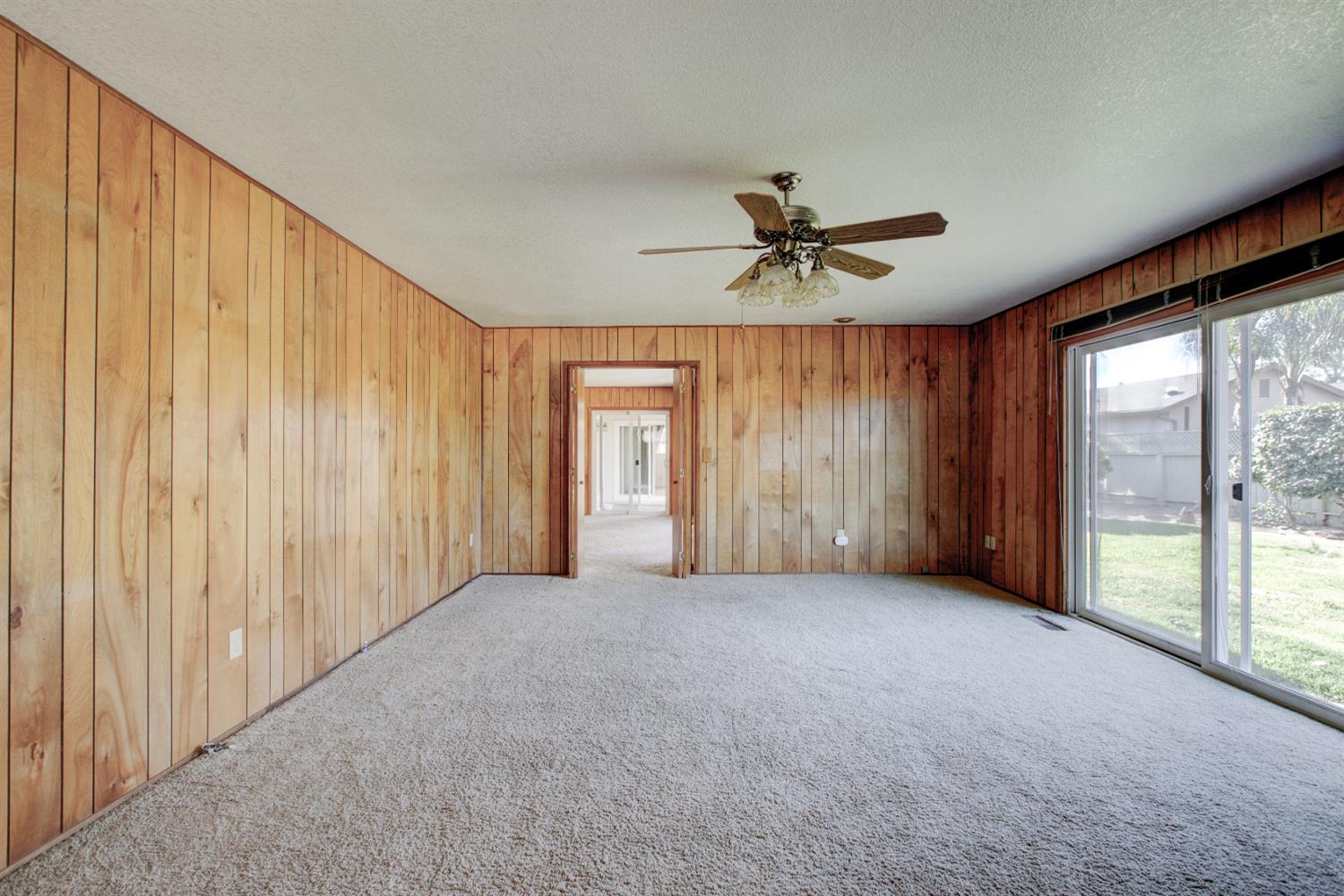 2212 Mauna Loa Dr, Ceres, CA 95307