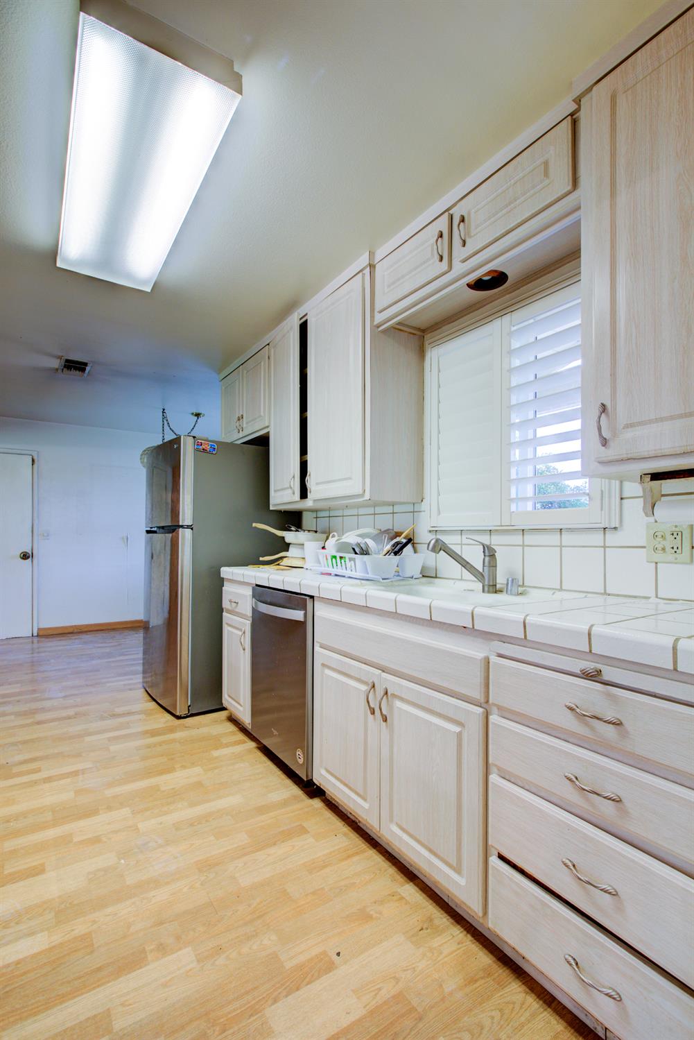 2212 Mauna Loa Dr, Ceres, CA 95307