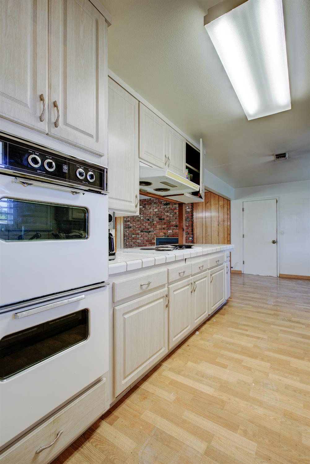 2212 Mauna Loa Dr, Ceres, CA 95307