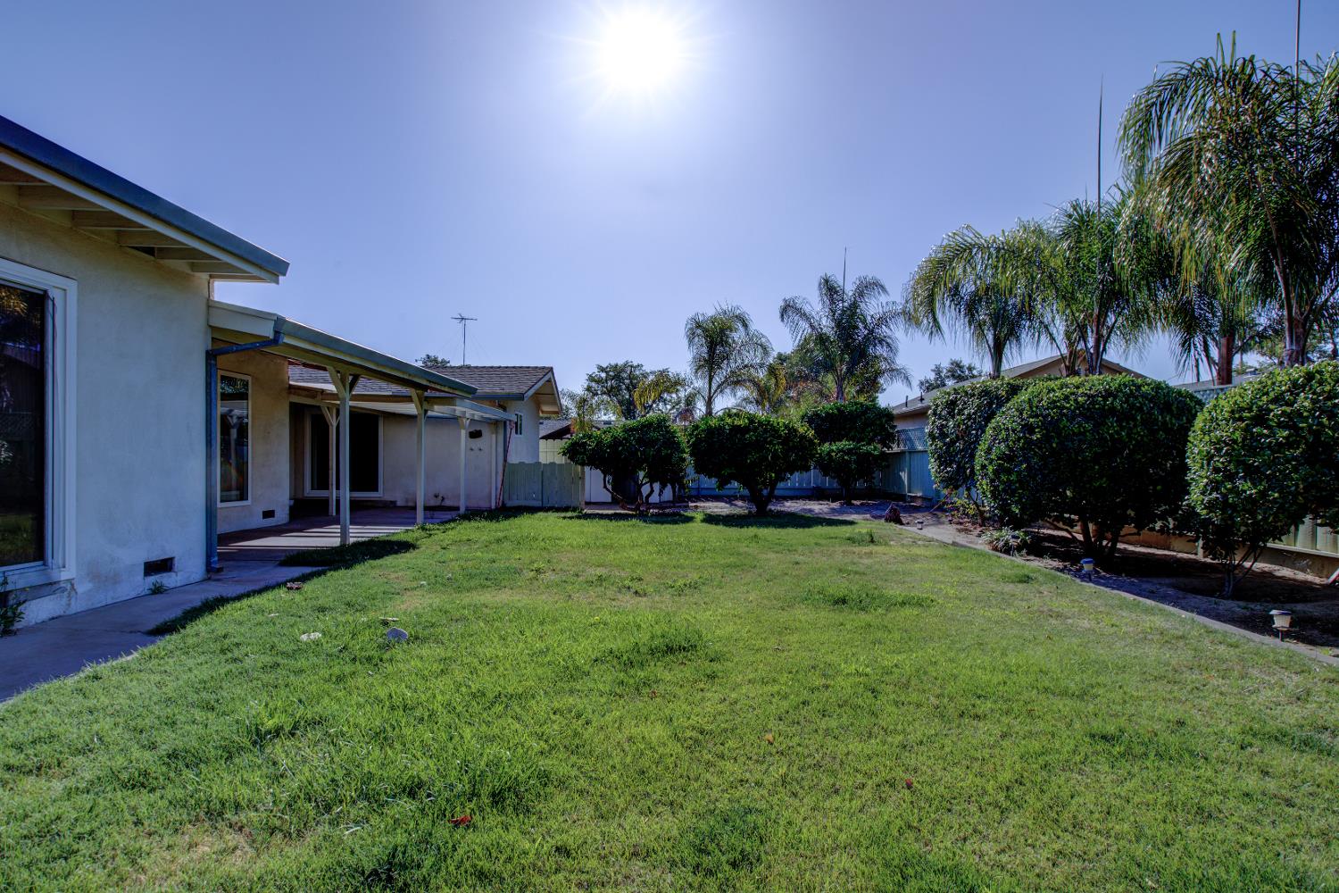 2212 Mauna Loa Dr, Ceres, CA 95307