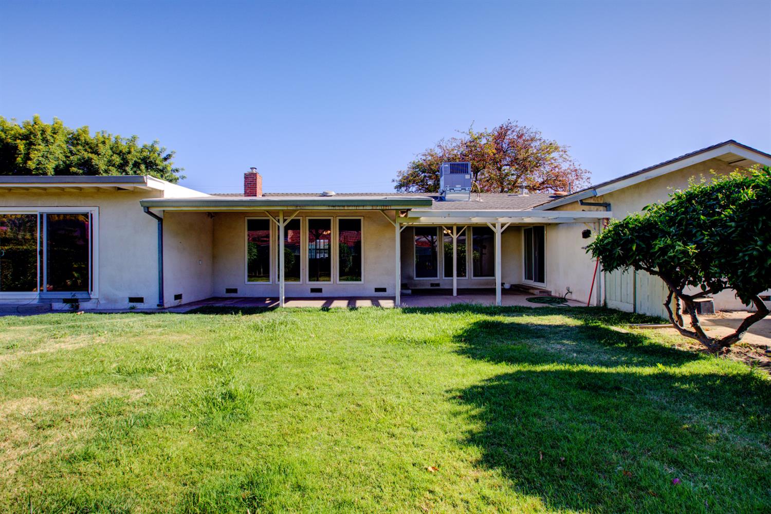 2212 Mauna Loa Dr, Ceres, CA 95307