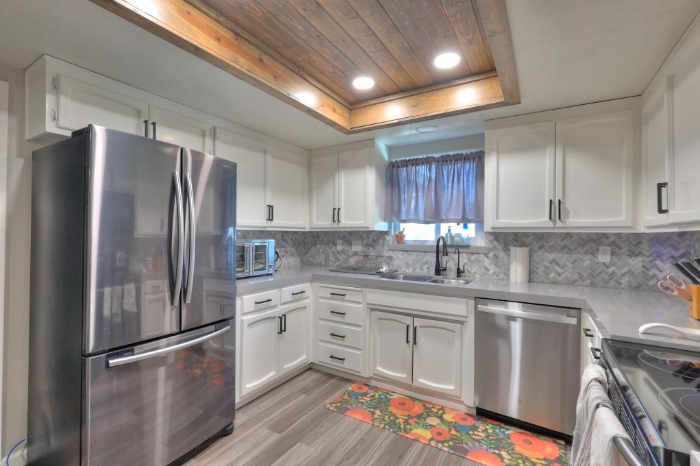 2328 Northridge Dr, Modesto, CA 95350