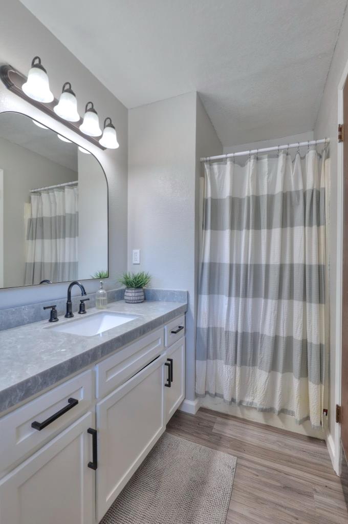 2328 Northridge Dr, Modesto, CA 95350