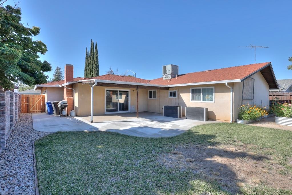 2328 Northridge Dr, Modesto, CA 95350