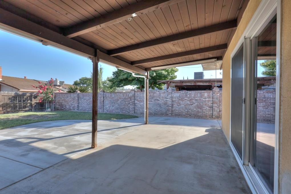 2328 Northridge Dr, Modesto, CA 95350