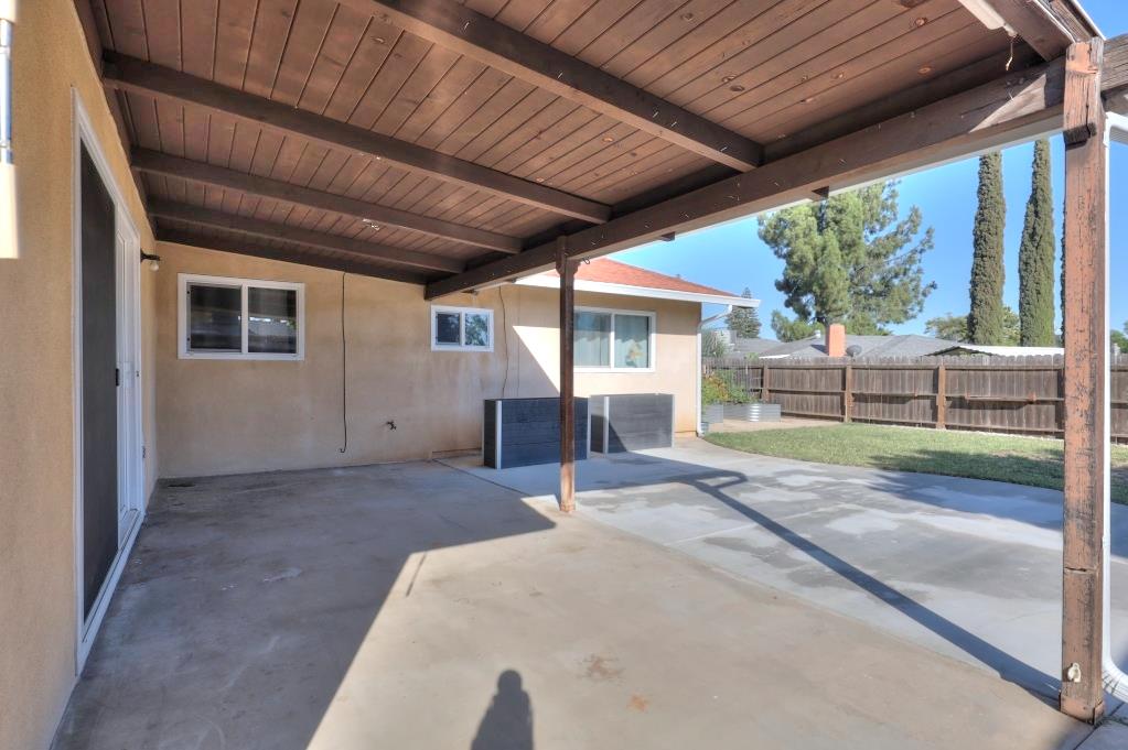 2328 Northridge Dr, Modesto, CA 95350