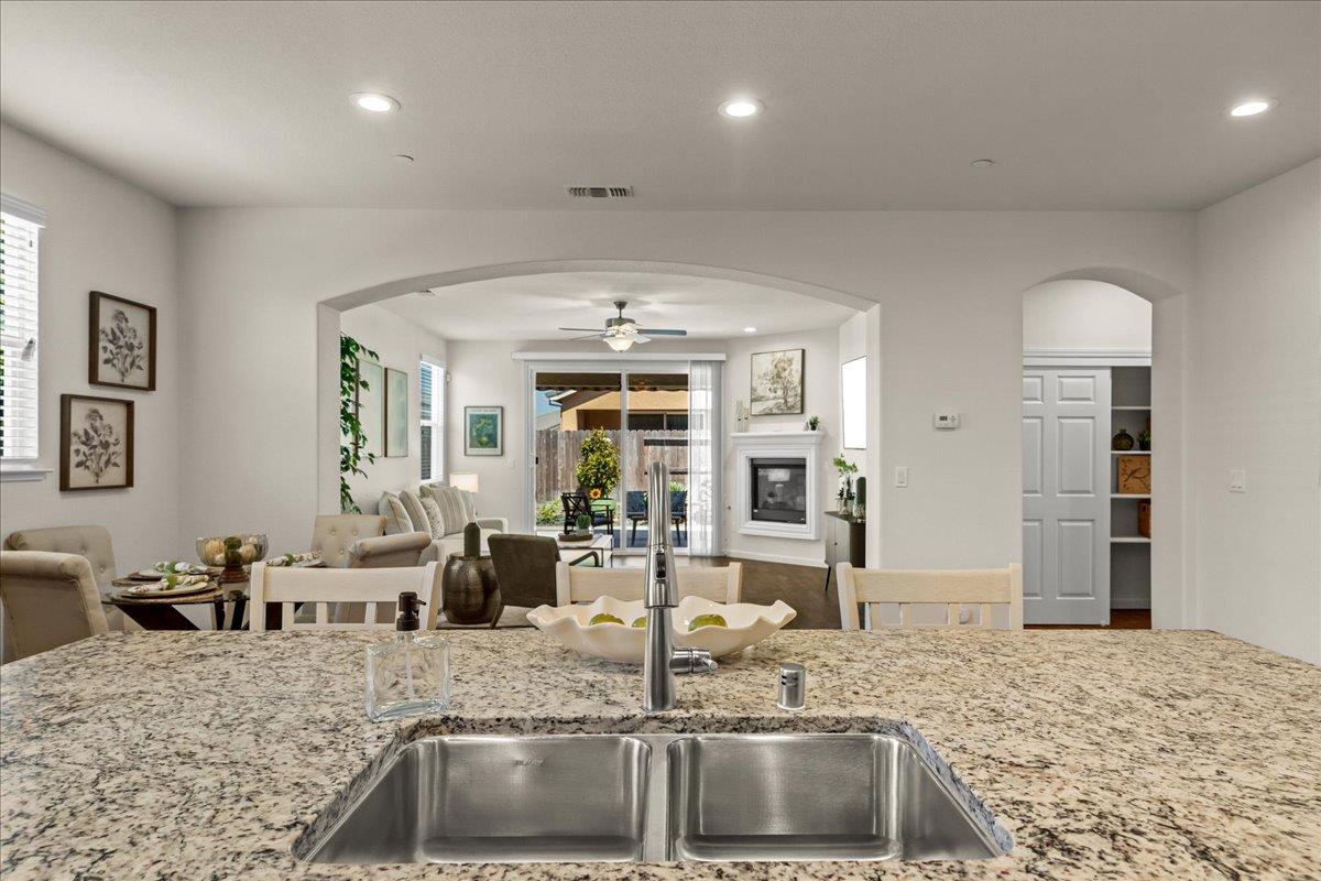 6528 Cervi Rd, Riverbank, CA 95367