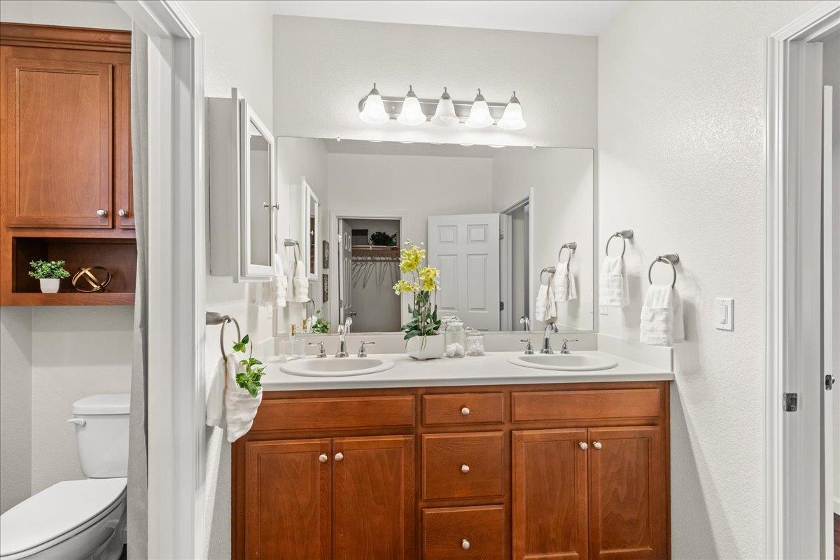 6528 Cervi Rd, Riverbank, CA 95367