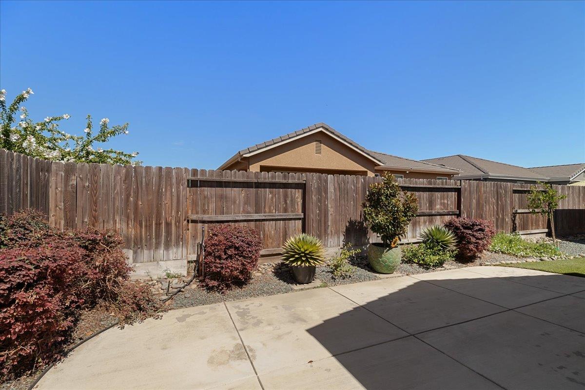 6528 Cervi Rd, Riverbank, CA 95367