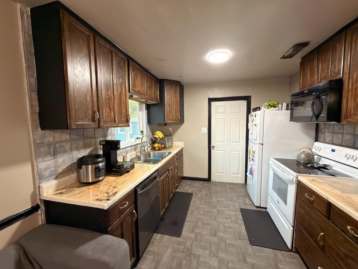290 E Grove, Atwater, CA 95301