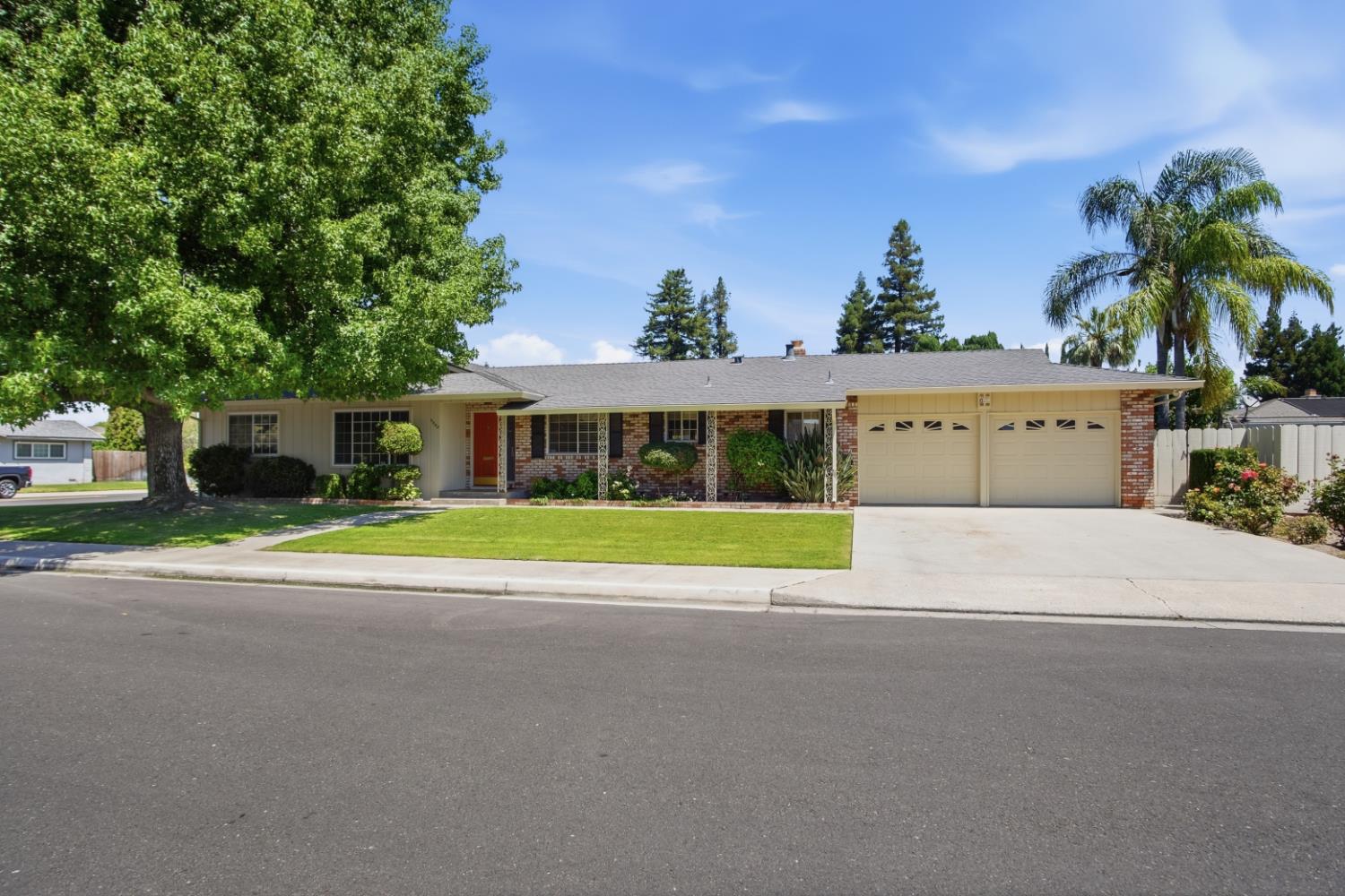 2505 Mira Flores Dr, Turlock, CA 95380