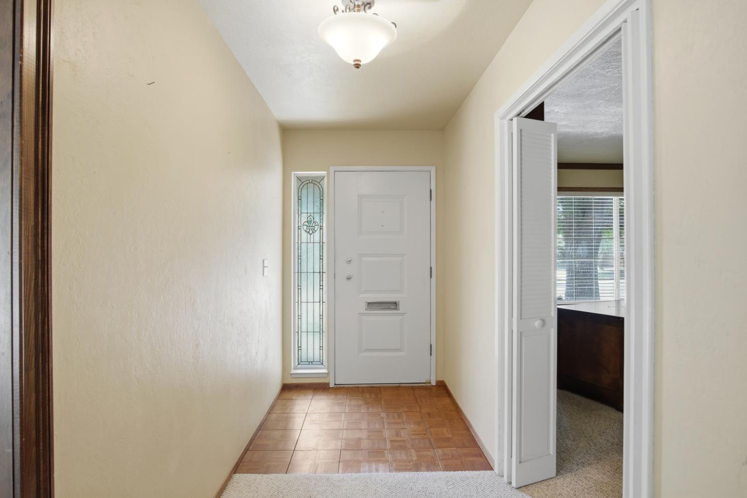 2505 Mira Flores Dr, Turlock, CA 95380