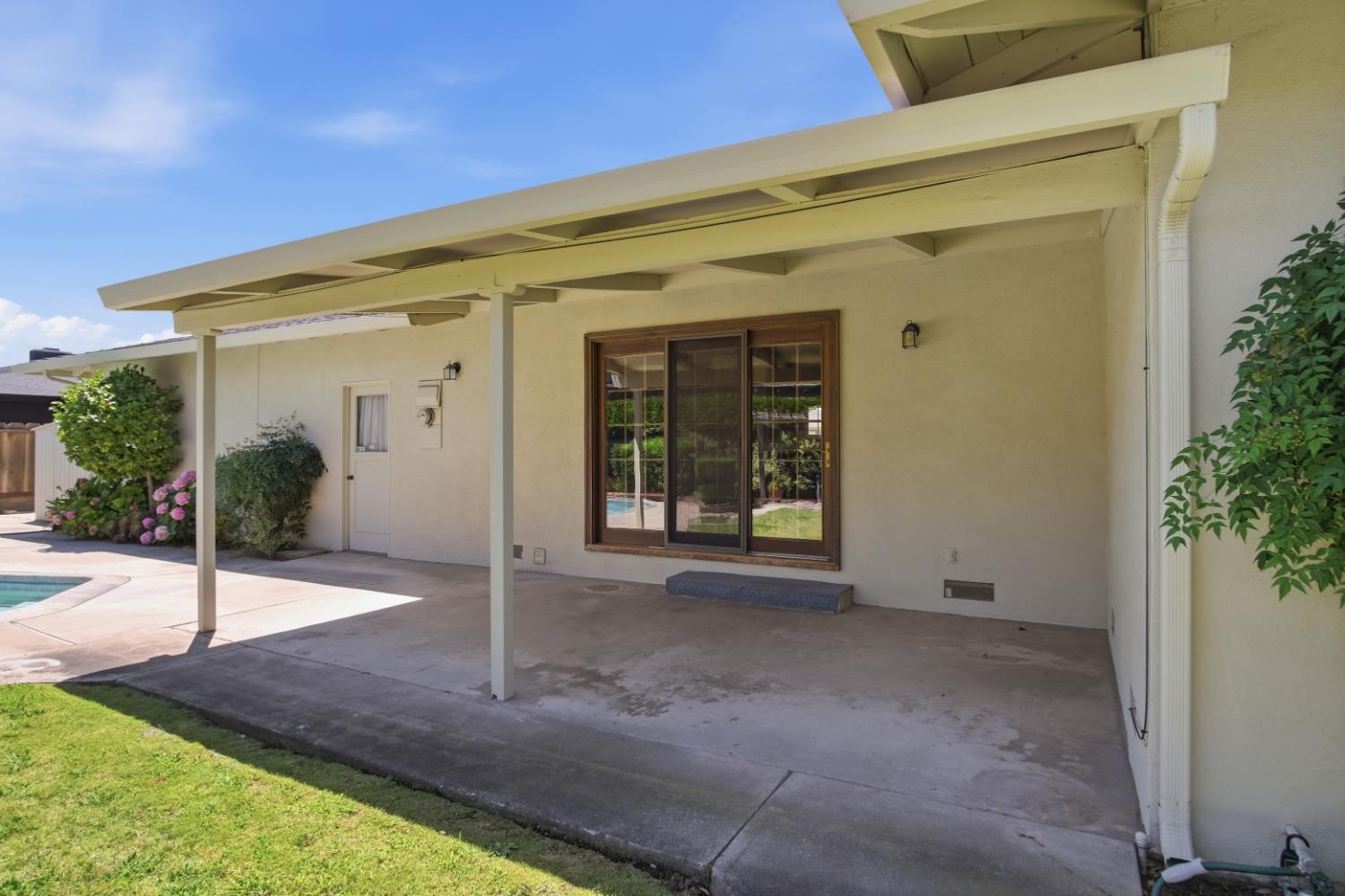 2505 Mira Flores Dr, Turlock, CA 95380