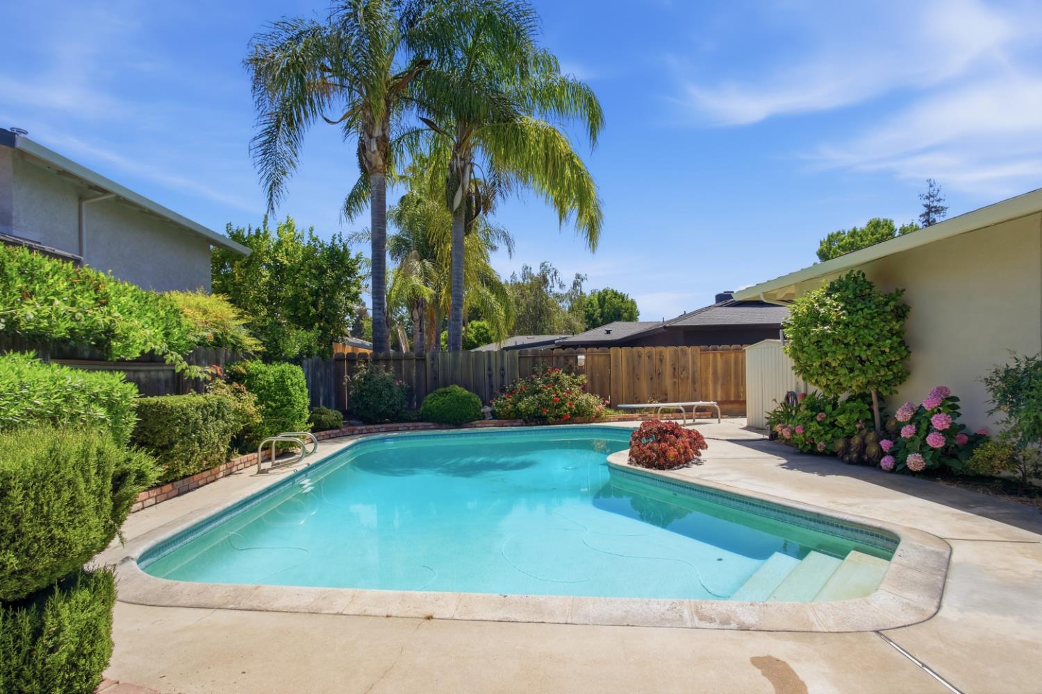 2505 Mira Flores Dr, Turlock, CA 95380