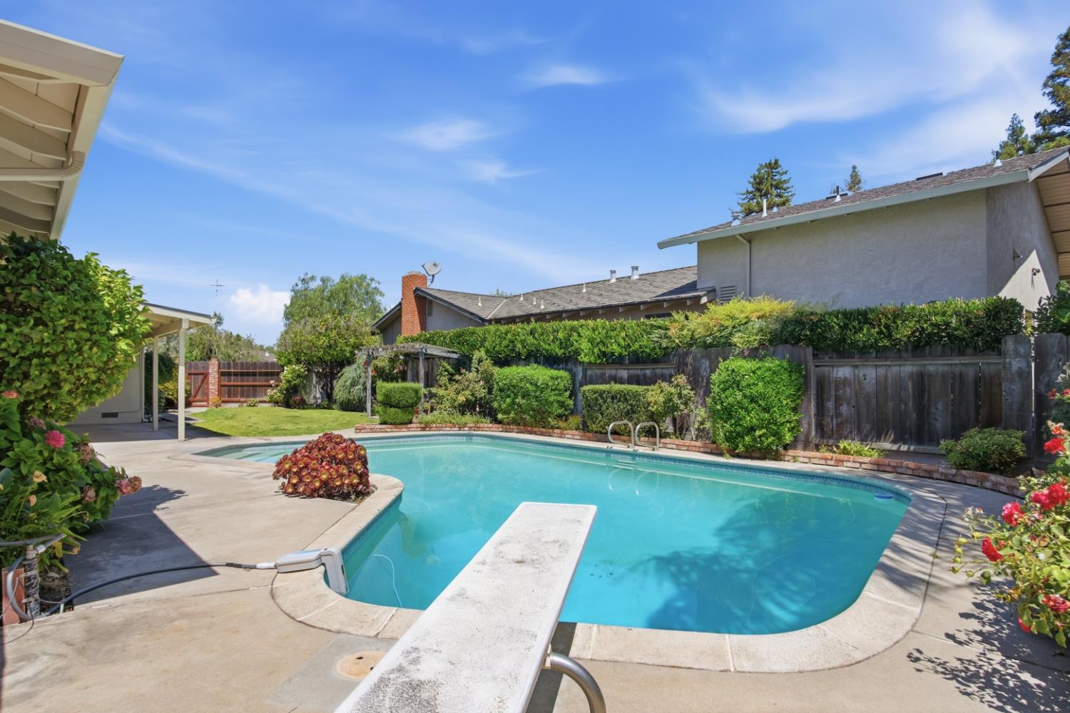 2505 Mira Flores Dr, Turlock, CA 95380