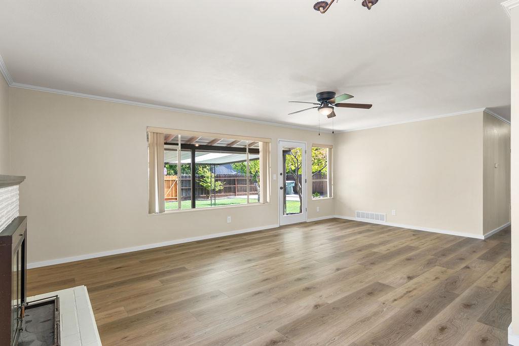 1337 Pearl St, Modesto, CA 95350