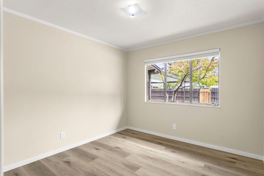1337 Pearl St, Modesto, CA 95350