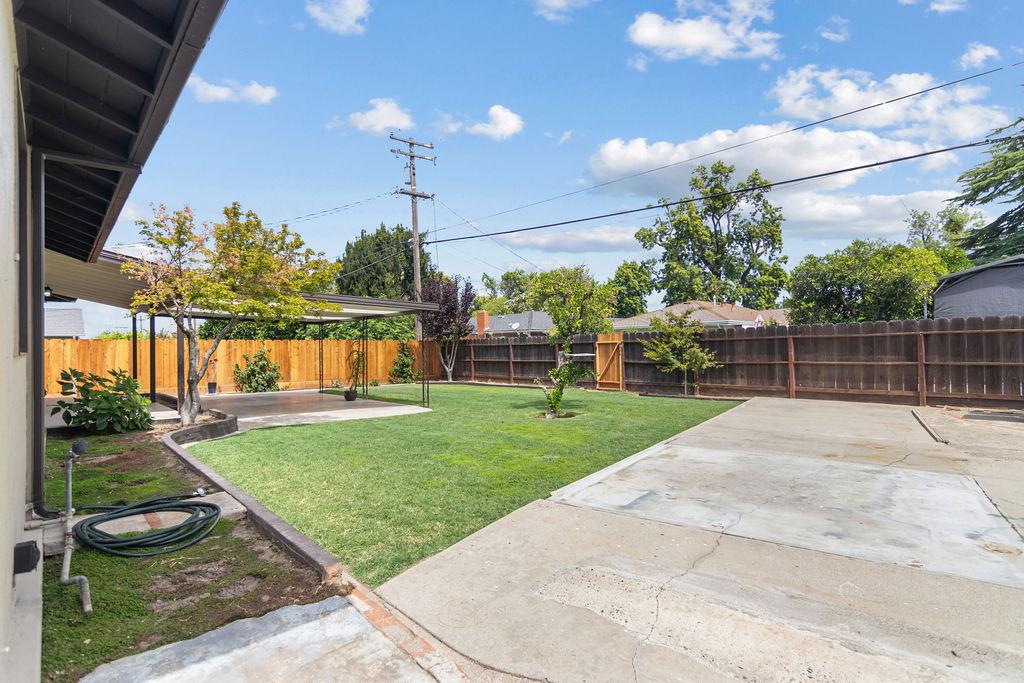 1337 Pearl St, Modesto, CA 95350
