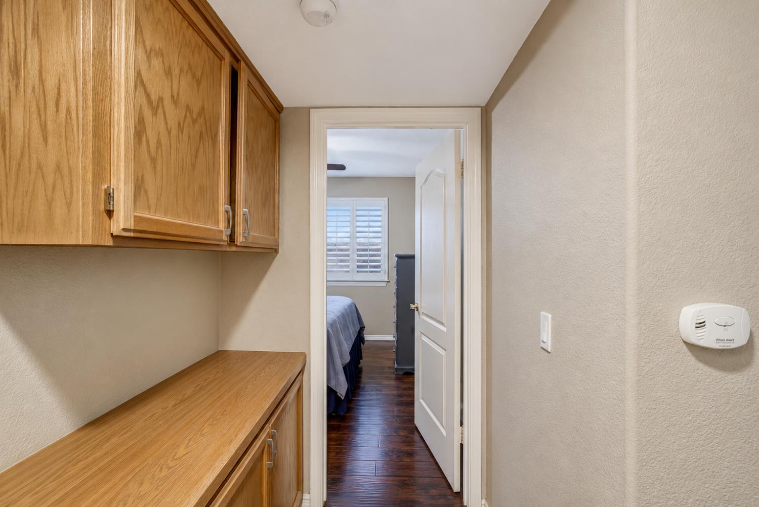 1542 E D St, Oakdale, CA 95361