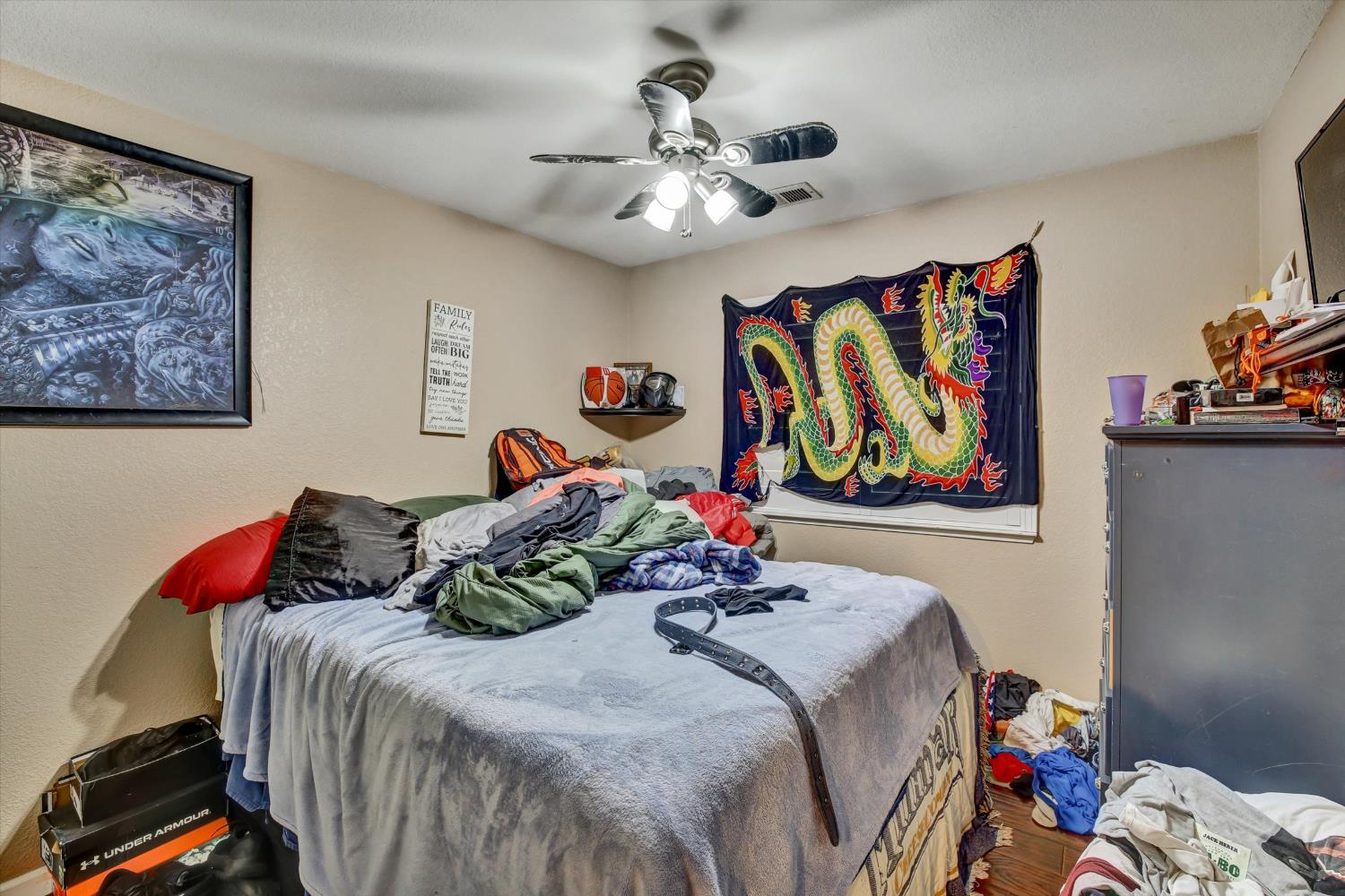 1542 E D St, Oakdale, CA 95361