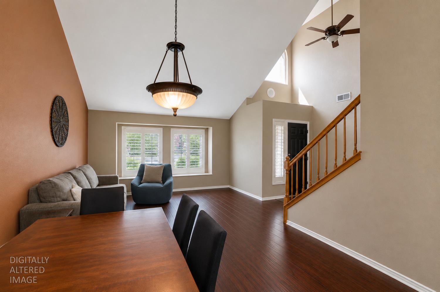 1542 E D St, Oakdale, CA 95361