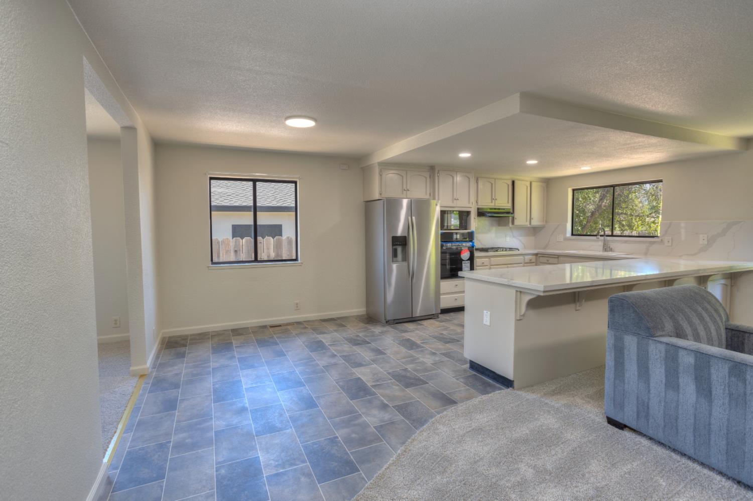 2180 N Berkeley Ave, Turlock, CA 95382
