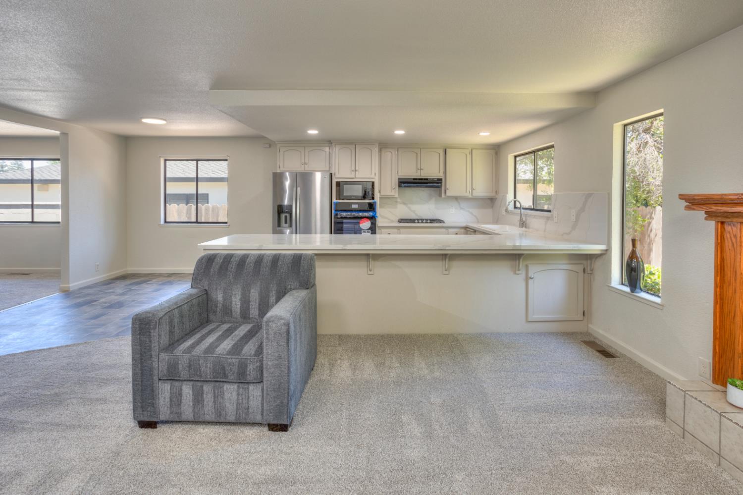 2180 N Berkeley Ave, Turlock, CA 95382