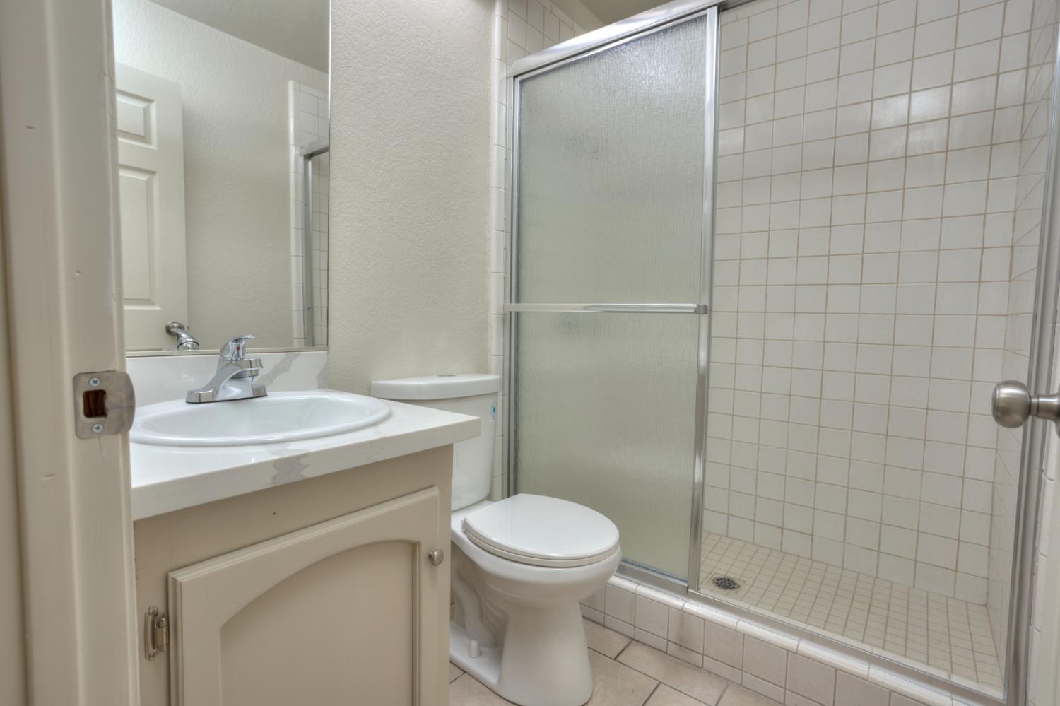 2180 N Berkeley Ave, Turlock, CA 95382