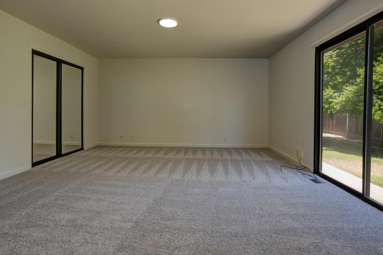 2180 N Berkeley Ave, Turlock, CA 95382