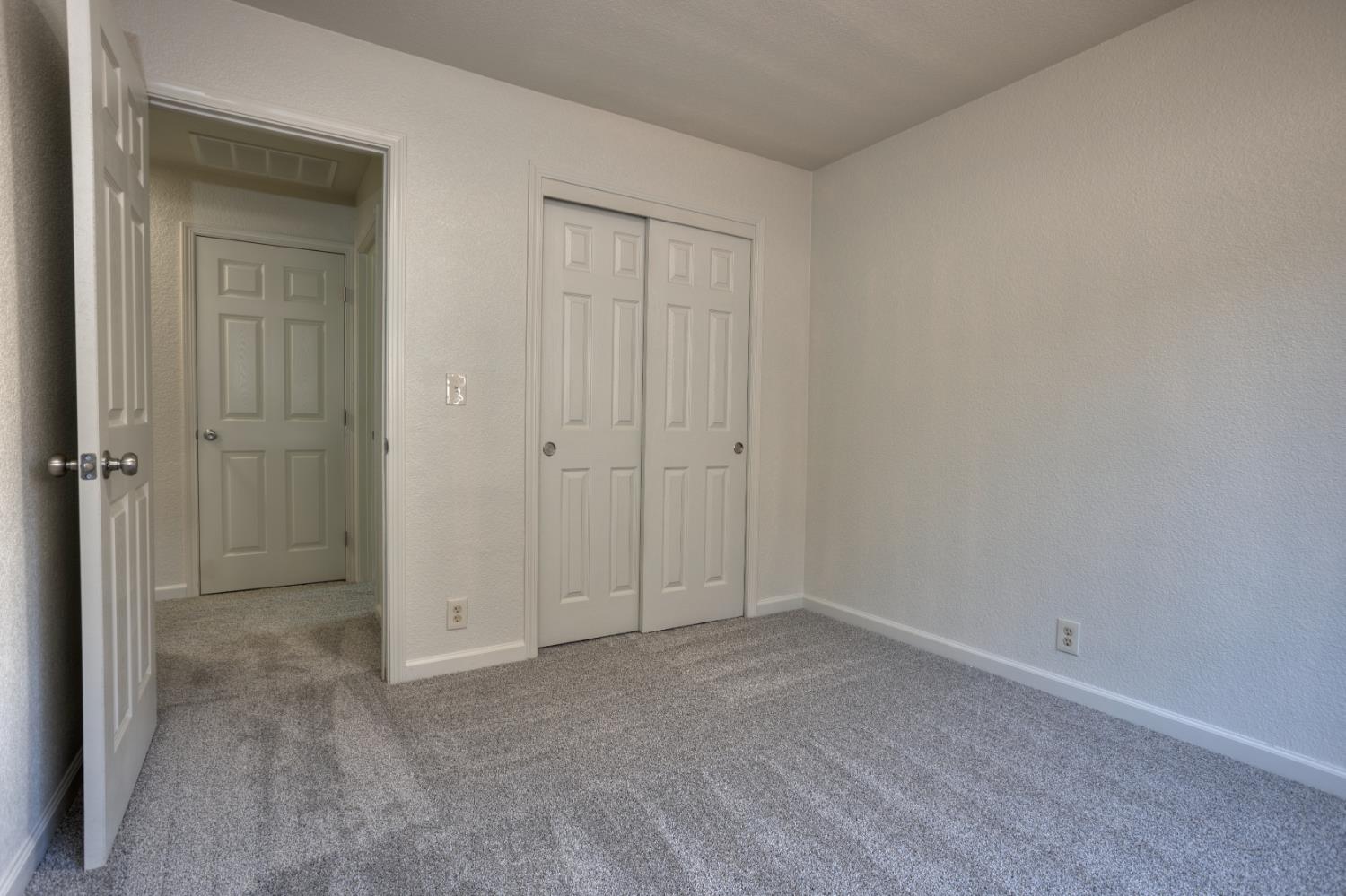 2180 N Berkeley Ave, Turlock, CA 95382